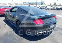2021 Ford MUSTANG photo