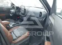 2021 Ford BRONCO photo