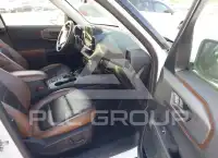 2021 Ford BRONCO photo