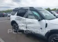 2021 Ford BRONCO photo