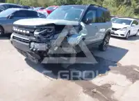 2021 Ford BRONCO photo