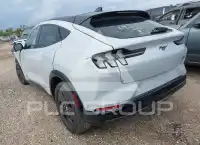 2021 Ford MUSTANG photo