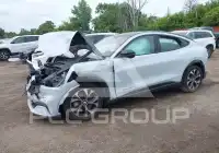 2021 Ford MUSTANG photo