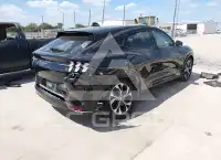 2021 Ford MUSTANG photo