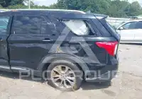 2021 Ford EXPLORER photo