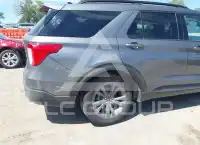 2021 Ford EXPLORER photo