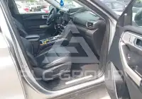 2021 Ford EXPLORER photo
