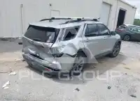 2021 Ford EXPLORER photo