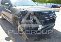 2021 Ford EXPLORER photo