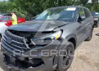 2021 Ford EXPLORER photo