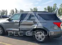 2021 Ford EXPLORER photo