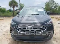 2021 Ford EDGE photo