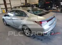 2021 Hyundai Elantra photo