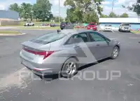 2021 Hyundai Elantra photo