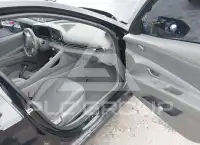 2021 Hyundai Elantra фото