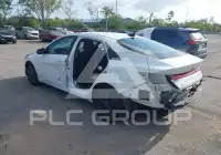2021 Hyundai Elantra фото