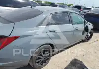 2021 Hyundai Elantra фото