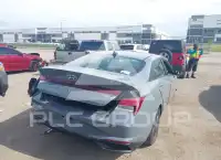 2021 Hyundai Elantra фото