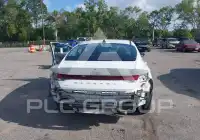 2021 Hyundai Elantra фото