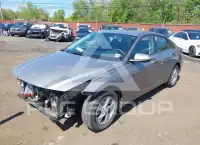 2021 Hyundai Elantra фото
