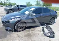 2021 Hyundai Elantra фото