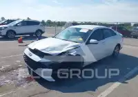 2021 Hyundai Elantra photo