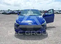 2021 Hyundai Elantra фото