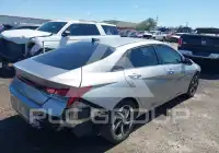 2021 Hyundai Elantra фото