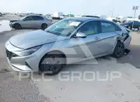 2021 Hyundai Elantra photo