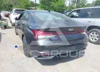 2021 Hyundai Elantra photo