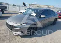 2021 Hyundai Elantra фото