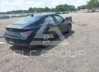 2021 Hyundai Elantra фото