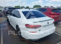 2021 Volkswagen Passat фото