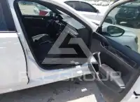 2021 Volkswagen Passat photo