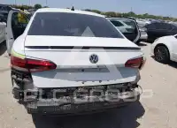 2021 Volkswagen Passat photo