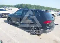 2021 Volkswagen Tiguan фото