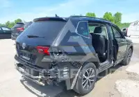 2021 Volkswagen Tiguan фото