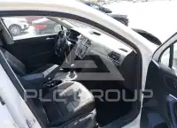 2021 Volkswagen Tiguan photo