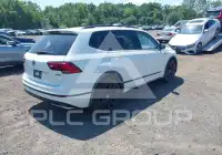 2021 Volkswagen Tiguan фото
