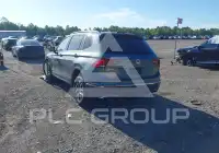 2021 Volkswagen Tiguan фото
