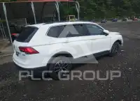 2021 Volkswagen Tiguan photo