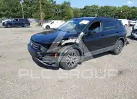 2021 Volkswagen Tiguan photo