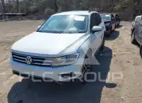2021 Volkswagen Tiguan фото
