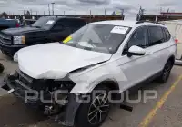 2021 Volkswagen Tiguan фото