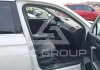 2021 Volkswagen Tiguan photo