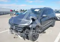 2021 Volkswagen Tiguan photo