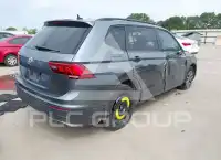 2021 Volkswagen Tiguan фото
