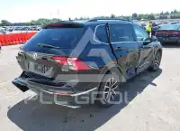 2021 Volkswagen Tiguan фото