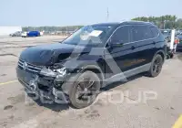 2021 Volkswagen Tiguan фото