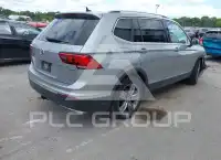 2021 Volkswagen Tiguan photo